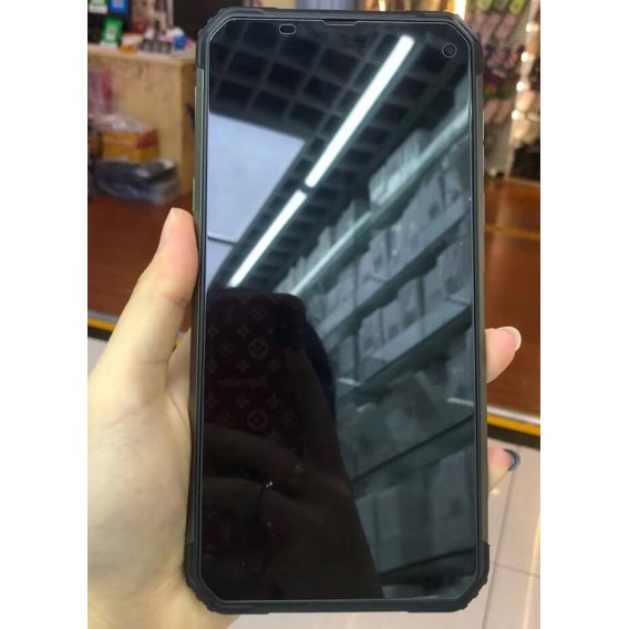 Загартоване захисне скло на Blackview BV6100