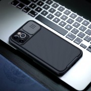 Карбоновая накладка (шторка на камеру) для Apple iPhone 13 Pro Max - Nillkin Camshield (Черный / Black)