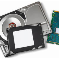 Устройства хранения информации: USB-флешки, карты памяти, жесткие диски