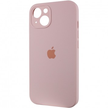 Розовый (chalk pink) силиконовый чехол для iPhone 13, модель Silicone Case Full Camera Protective (AA) с дополнительной защитой для камеры.