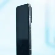 "Живые" фото новинки Xiaomi 14 Pro и комплект поставки