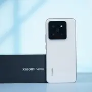"Живые" фото новинки Xiaomi 14 Pro и комплект поставки