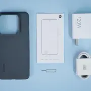 "Живые" фото новинки Xiaomi 14 Pro и комплект поставки