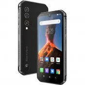 Чехлы, защита экрана, кабели синхронизации на смартфоны