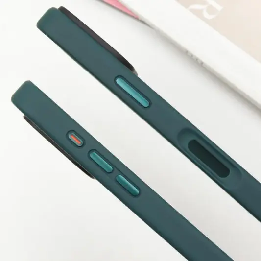 TPU+PC чехол Metal Buttons для Apple iPhone 16 (6.1") Зеленый - изображение 1