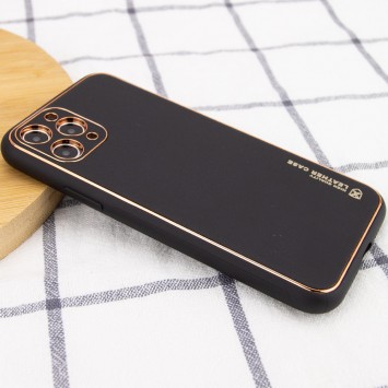 Черный кожаный чехол Xshield, специально разработанный для Apple iPhone 11 Pro Max с диагональю экрана 6.5 дюйма,используется для защиты и украшения телефона.