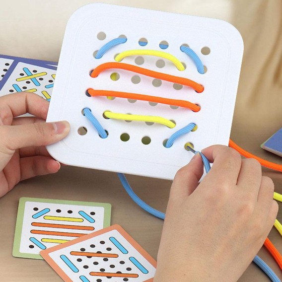 Настільна інтерактивна ігра Ummi 22050 Competition Sew Fast