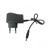 Зарядка для ліхтариків та інших пристроїв 3.5 * 1.5 мм. / DC 4,2 вольт / 30 см