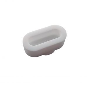 Силиконовая заглушка для защиты зарядного порта часов Garmin / Белый