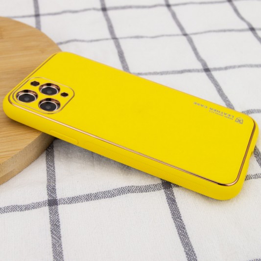 Кожаный чехол Xshield для Apple iPhone 12 Pro Max (6.7") Желтый / Yellow - изображение 1