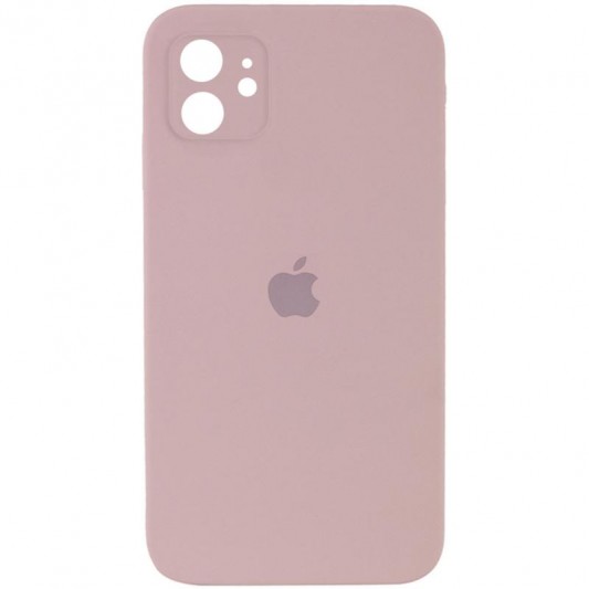Чохол для iPhone 11 в рожевому кольорі з повним захистом камери, виготовлений з силікону.