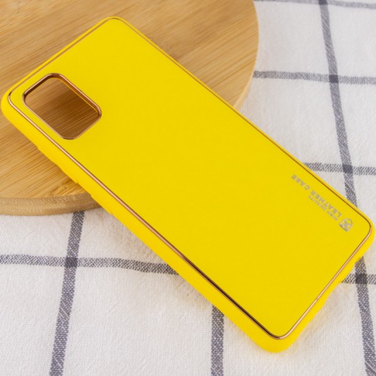 Кожаный чехол Xshield для Samsung Galaxy A04s Желтый / Yellow - изображение 1