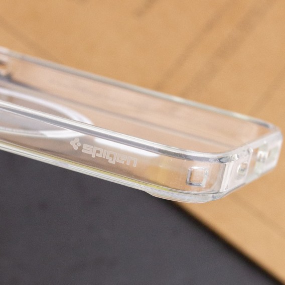 Чехол SGP Ultra Hybrid (MagFit) для Apple iPhone 13 (6.1"), Прозрачный