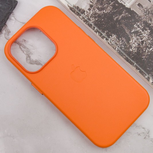 Кожаный чехол Leather Case (AAA) with MagSafe and Animation для Apple iPhone 14 Pro (6.1") Orange - изображение 3