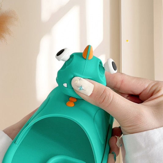 Силиконовый чехол Funny 3D для Apple iPhone 14 Pro (6.1"), Baby dragon - изображение 3