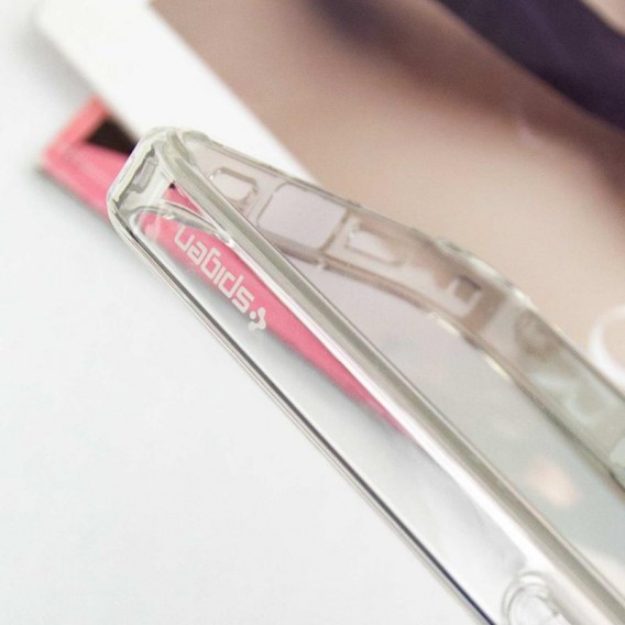 Чехол SGP Ultra Hybrid для Apple iPhone 16 Pro (6.3"), Прозрачный