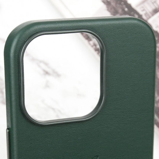 Кожаный чехол Leather Case (AAA) with MagSafe and Animation для Apple iPhone 15 Pro (6.1") Green - изображение 3