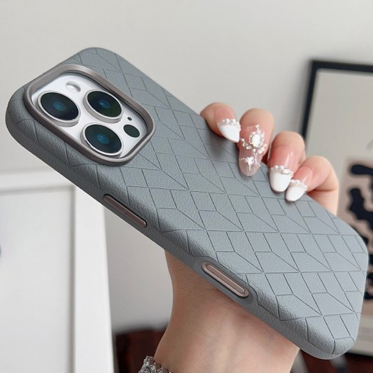 Шкіряний чохол Carved with MagSafe для Apple iPhone 16 Pro (6.3"), Grey - зображення 3 