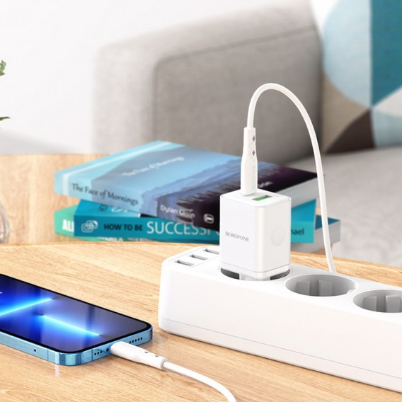 Зарядний пристрій Borofone BN7 PD20W+QC3.0 (1USB-A/1C) + Type-C to Lightning, White