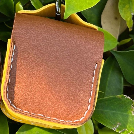 Кожаный футляр Briefcase для наушников AirPods 1/2 Brown / Yellow - изображение 3