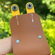 Кожаный футляр Briefcase для наушников AirPods 1/2, Brown / Yellow