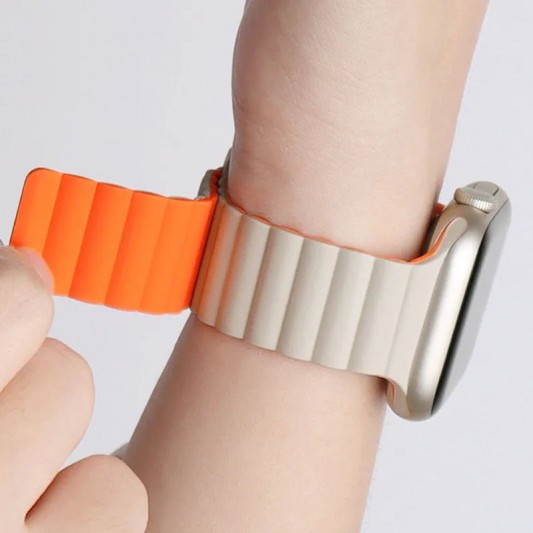 Ремешок BlueO Magnetic Silicone для Apple Watch 42(ser.1-3)/44/45/46/49mm White / Orange - изображение 4