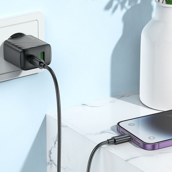 МЗП Hoco CS23A Sunlight PD30W+QC3.0 (1USB-A/1C) + кабель Type-C to Lightning Black МЗП Hoco CS23A Sunlight PD30W+QC3.0 (1USB-A/1C) + кабель Type-C to Lightning Black